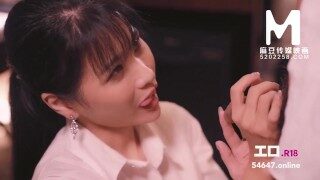 【国产】麻豆传媒作品/MDX-0022 欲女上司/免费观看